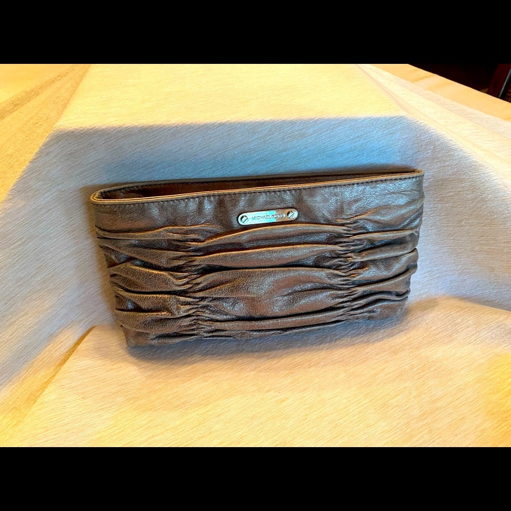 Michael Kors Clutch in Pewter Metallic Leather